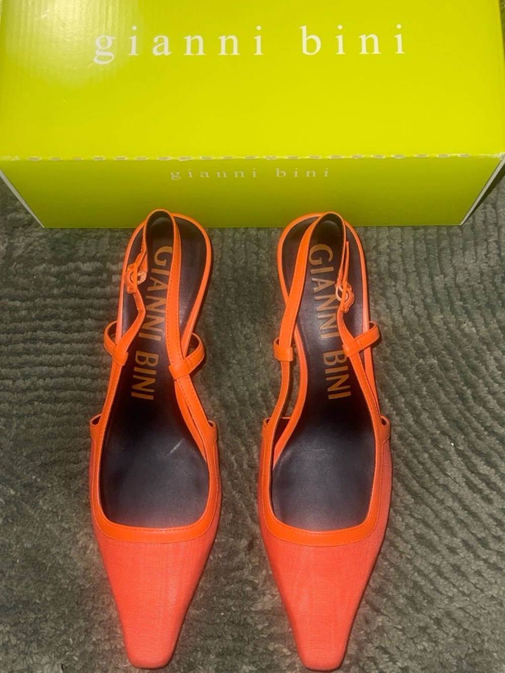 Gianni Bini Bright Orange Pointed Slingback Heels